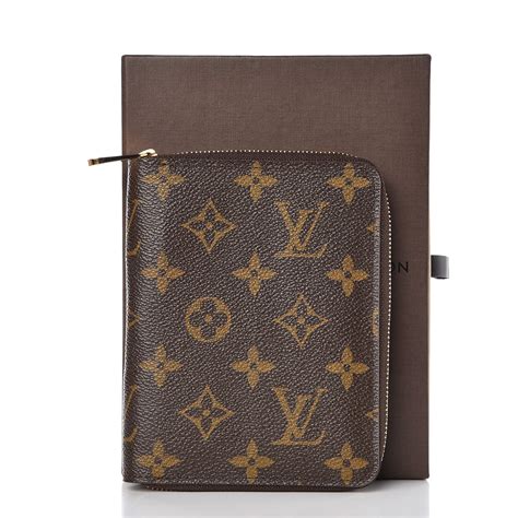 vintage louis vuitton passport holder|Louis Vuitton passport holder price.